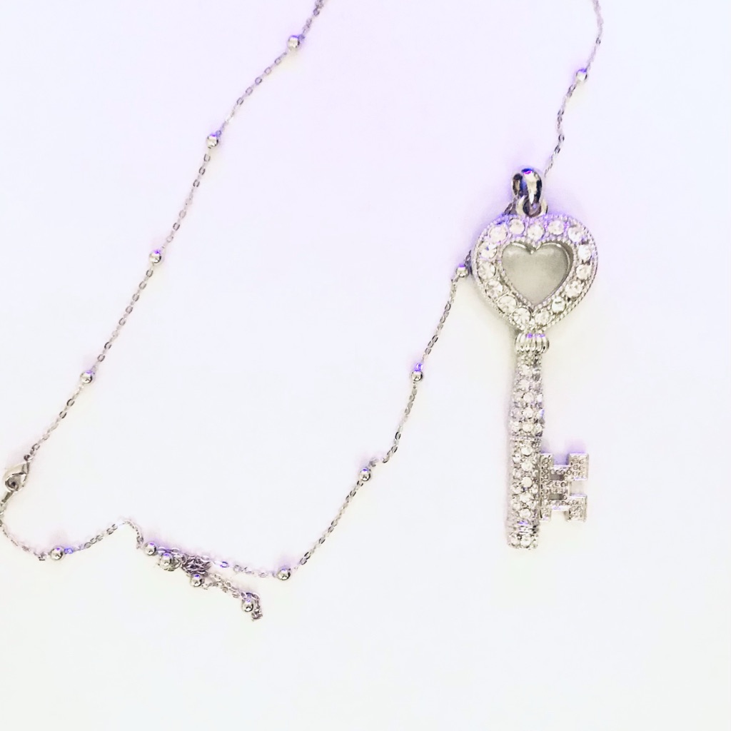 Silver Plated Heart Shaped Cubic Zirconia Pendant